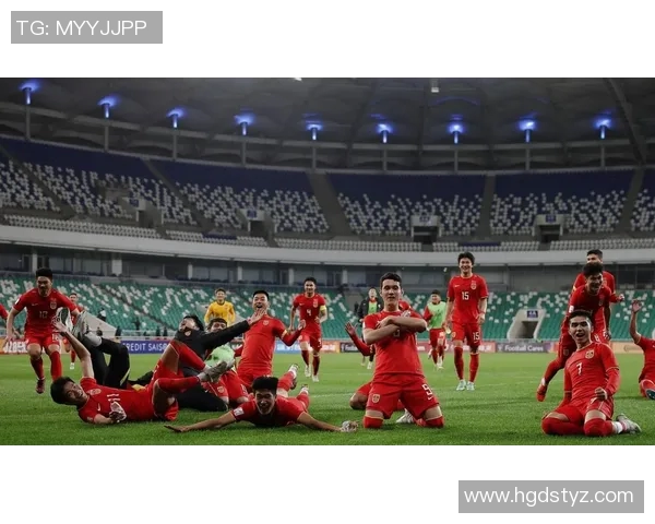 上港与国安激战正酣CCTV全程直播精彩赛事回顾与分析